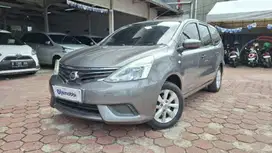 Pajak Panjang TDP 6JT - Nissan Grand livina 1.5 SV Bensin-AT 2015 Abu