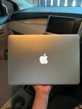 Dijual Macbook Air 2014 ukuran 13inch