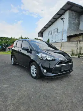Sienta G matic 2017