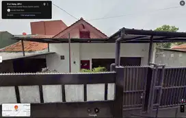 Rumah hoek bonus 4 unit kios aktif  dekat kampus Binus di Kebon Jeruk