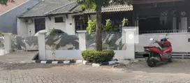 Rumah 2 Lantai Luas 156m2 di Komplek Kemang Pratama, Bekasi Selatan