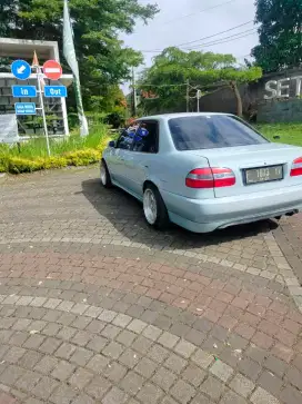 Corolla seg thn 2000