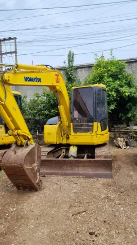 Beko Kecil | Komatsu Excavator PC78 2016