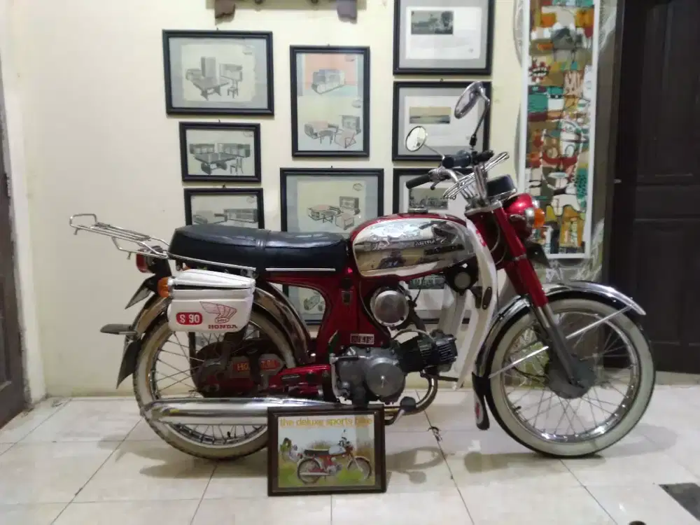 Motor jadul Honda S90z original