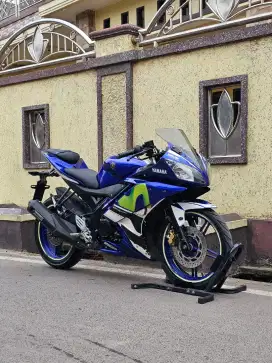 Yamaha R15 v2 2015
