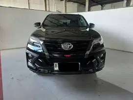 Toyota Fortuner VRZ TRD 2.4 diesel AT ( Matic ) 2020 Hitam Km 67rban