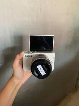 KAMERA CANON M10 + KIT