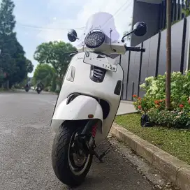 Vespa GTS iGeT 150 ABS CiAmiK