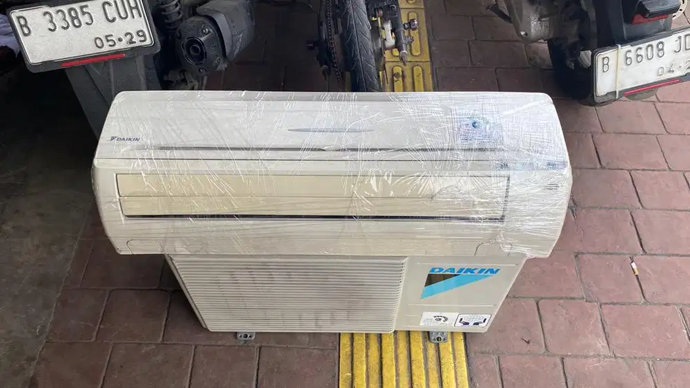 Jual ac daikin 1PK 3/4PK 0,5PK plus pasang