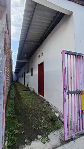 Bangunan rumah kost