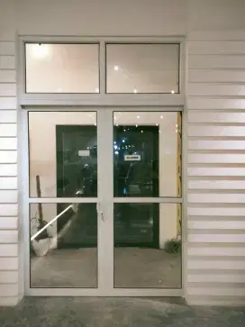 Pintu  U PVC bekas cafe