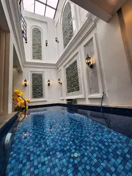 Dijual Cepat Rumah Super LUX+Kolam Renang Di Komp Mainroad Antapani