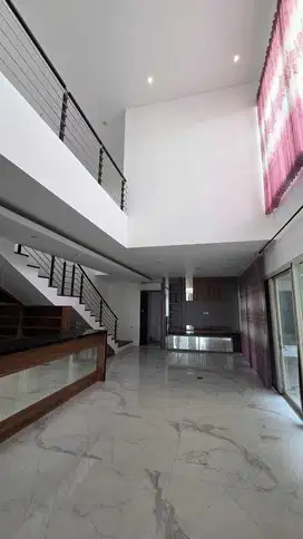 Dijual/Disewakan Rumah Graha Family XA Semi Furnished Interior Mewah