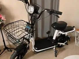 Sepeda listrik i bike