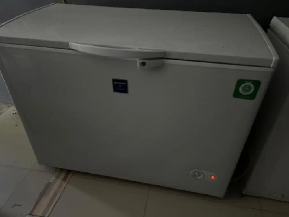 Kulkas freezer sharp