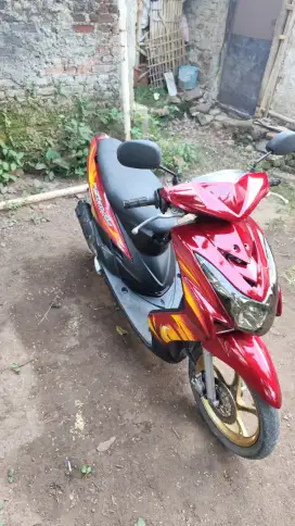 Yamaha mio soul merah