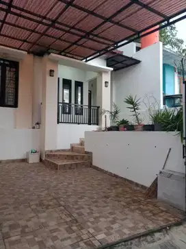 Disewakan Rumah Siap Huni Semi Furnished di Padasuka