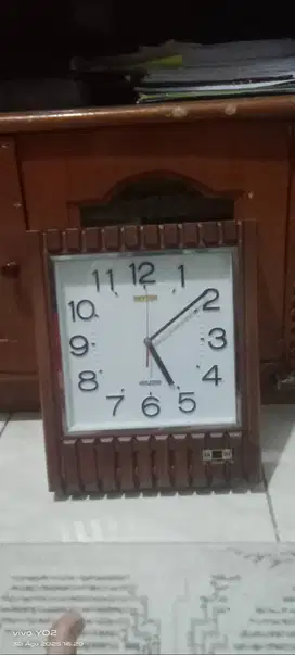 Jam Dinding Antik