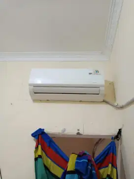 Service AC bongkar pasang AC tukang AC panggilan isi freon AC