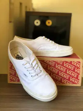 VANS original white canvas female sneakers