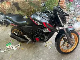Honda cb150R 2015 BU