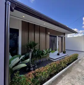 RUMAH CANTIK MINIMALIS FREE PAGAR DAN KANOPI DI KALASAN