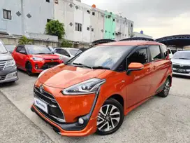 Pajak Panjang - Toyota Sienta 1.5 Q Bensin-AT 2018