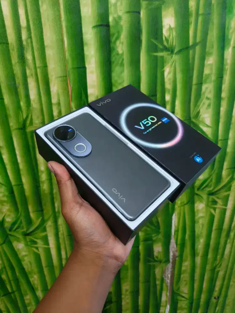 Vivo V50 12/256 Mulus No Minus Kelengkapan Original Nett Termurah
