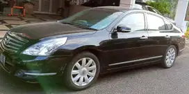 Nissan Teana Hitam - 2012