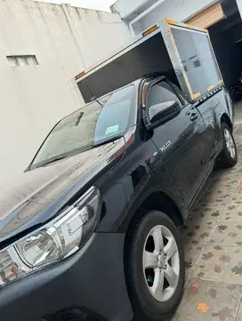 HILUX HITAM 2018