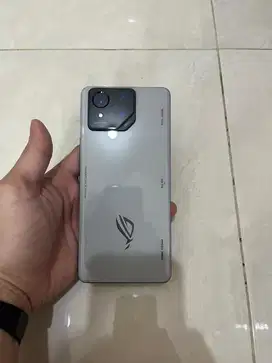 ROG Phone 8 12/256 Garansi Resmi Panjang