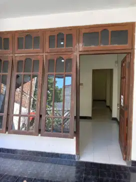 Dikontrakkan rumah Gunung Anyar