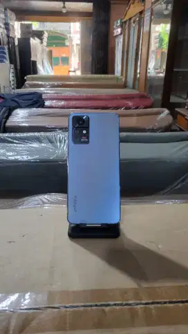 infinix zero x pro camera 60x zoom with OIS, video of up to 4k
