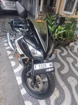 Honda CBR plat T