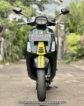 DIJUAL CEPAT VESPA SPRINT SIXTIES RACING 150 IGET ABS LED 2020 HIJAU