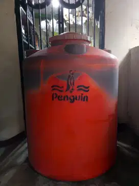 Toren/tandon air 1050 LT.(Penguin).