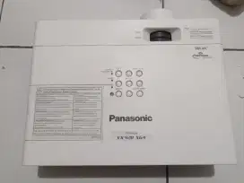 Proyektor Panasonic PT-VX420 XGA 4.500 lm – Stok Terbatas
