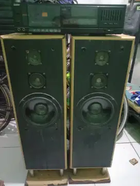Tape radio equalizer deck 1 set Speaker lokasi central No3cilebut