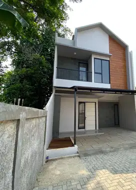 Rumah Mewah Jatiasih 2lantai 3kamar tidur strategis GT Jatiasih Bekasi