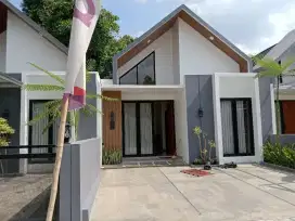 Rumah Deket jalan raya Depok. Bisa 3x bayar.