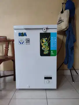 Dijual tanpa nego freezer merk RSA 100liter