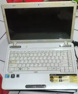 Laptop THOSIBA SATELLITE L645
