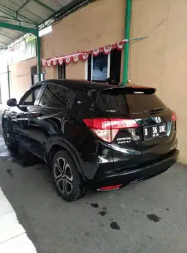 Dp 5 Jt Honda Hrv Prestige at 2015 Sunroof Mulus