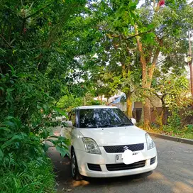 Suzuki Swift 2011 Bensin