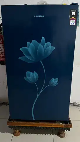 kulkas POLYTRON 1 pintu 150 liter