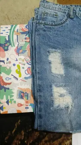 Celana jeans beryberkha zahra