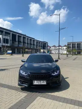 CIVIC SEDAN 1.5 Turbo sedan KM Low