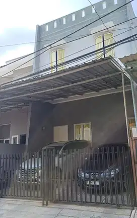 Jual Cepat! Rumah Minimalis 2,5 Lantai di Belakang MKG – 6x15