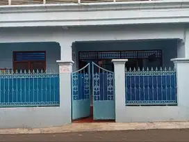 RUMAH TINGGAL, HALIM PK, BEBAS BANJIR,  IDEAL UNTUK RUMAH TANGGA