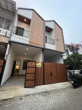 Disewakan Rumah baru poris 2 lantai